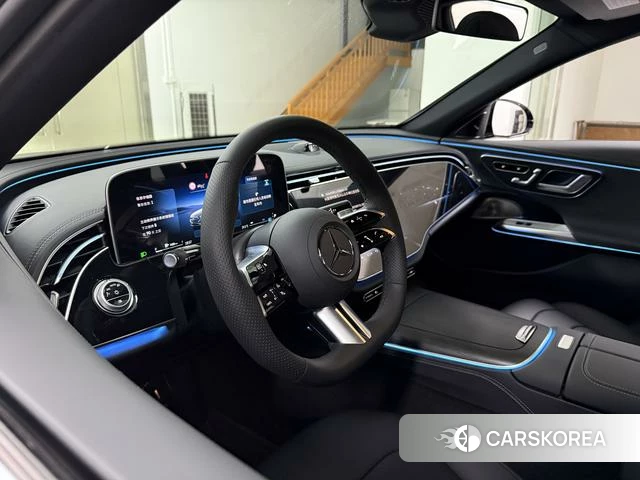 Mercedes-Benz E-class 2024 Черный из Китая, фото 4