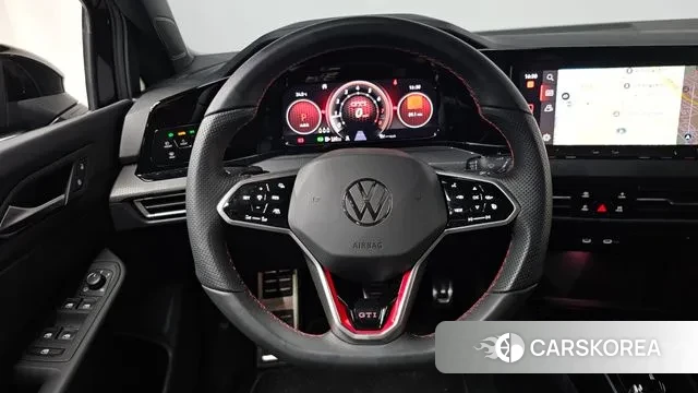 Volkswagen Golf 8th Generation 2024 Черный из Кореи, фото 4