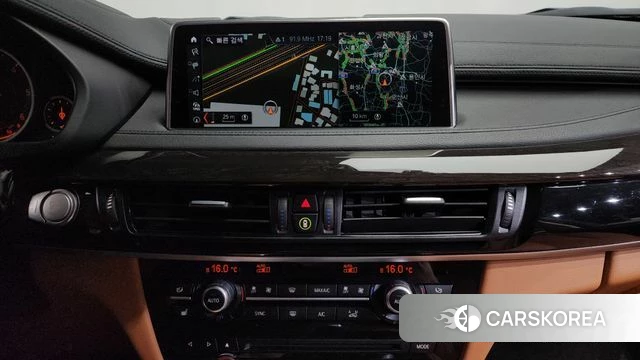 BMW X6 (F16) 2018 Черный из Кореи, фото 4