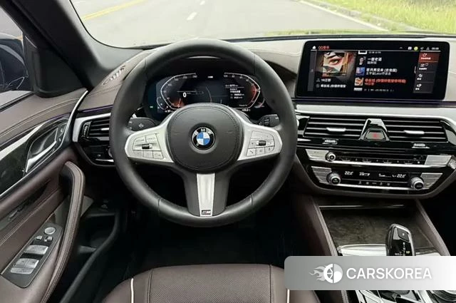 BMW 5 series PHEV 2022 Черный из Китая, фото 4
