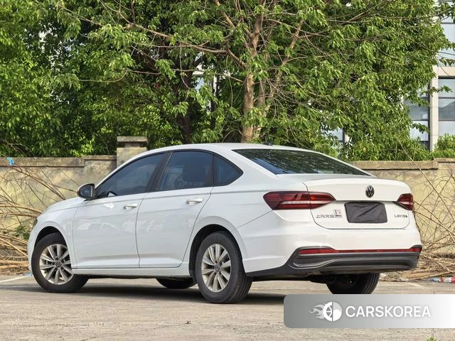Volkswagen Lavida 2024 Белый из Китая, фото 4