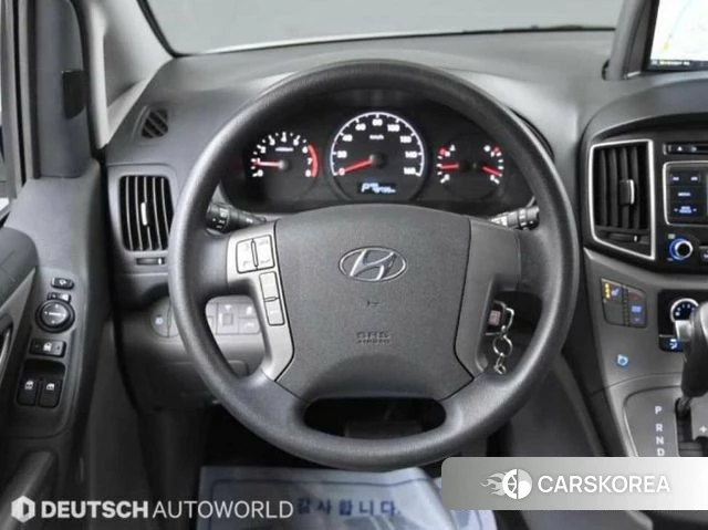 Hyundai The New Grand Starex 2019 Желтый из Кореи, фото 4