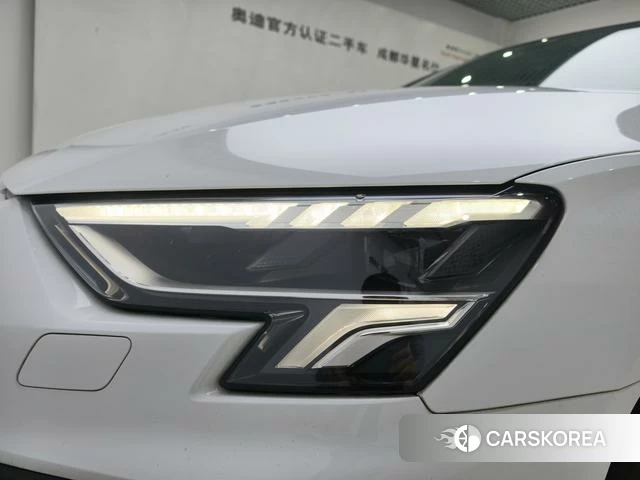 Audi A3 2023 Белый из Китая, фото 4