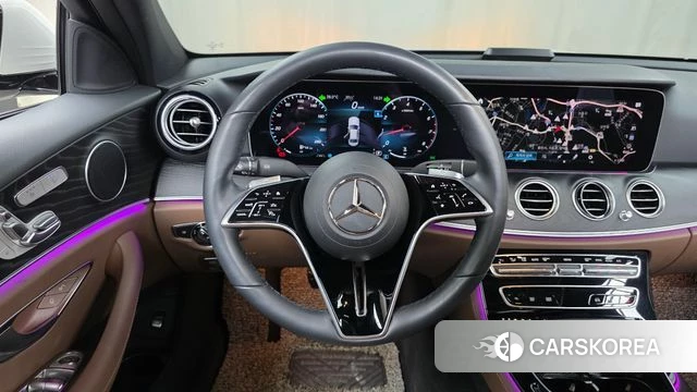 Mercedes-Benz E-Class W213 2022 Белый из Кореи, фото 4
