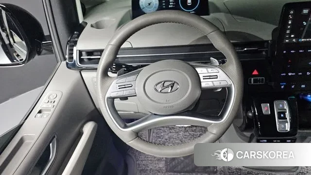 Hyundai Staria 2023 Черный из Кореи, фото 4