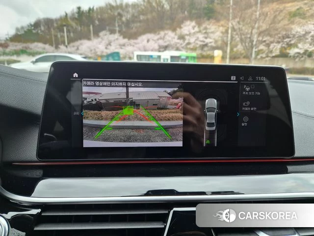 BMW 5 Series (G30) 2020 Белый из Кореи, фото 4