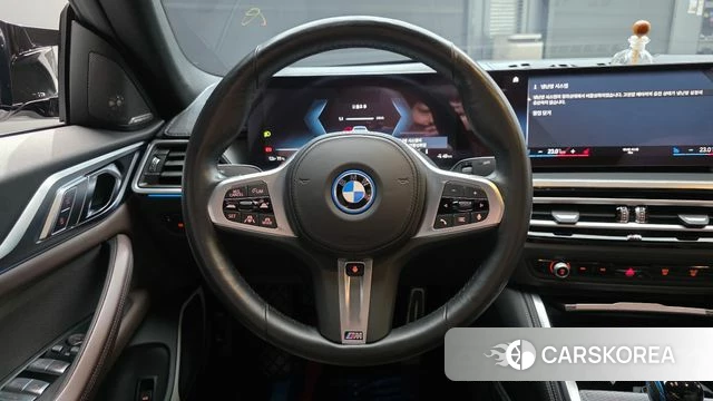 BMW i4 2023 Белый из Кореи, фото 4