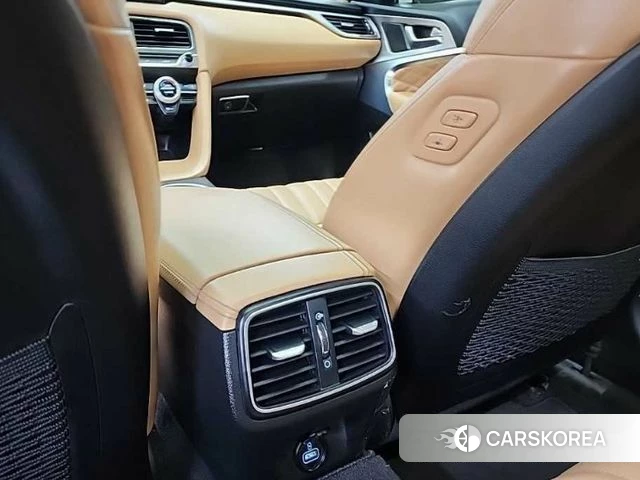 Genesis The New G70 2023 Белый из Кореи, фото 4