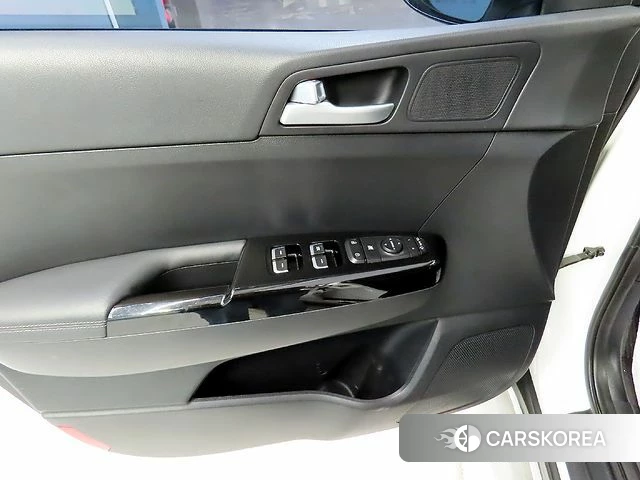 Kia Sportage 4th Generation 2018 Белый из Кореи, фото 4
