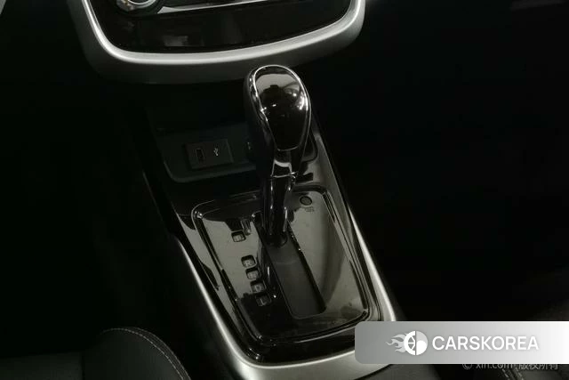 Nissan TIIDA 2021 Белый из Китая, фото 4