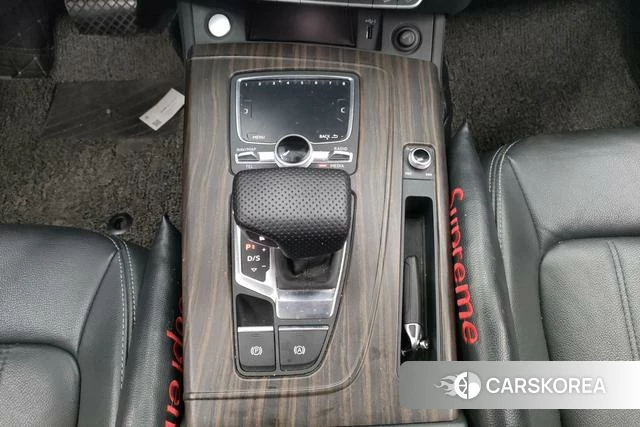 Audi Q5L 2021 Белый из Китая, фото 4