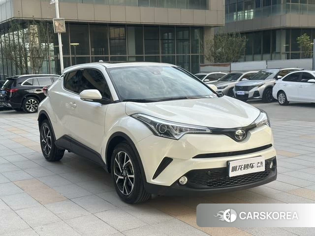 Toyota C-HR 2021 Белый из Китая, фото 4