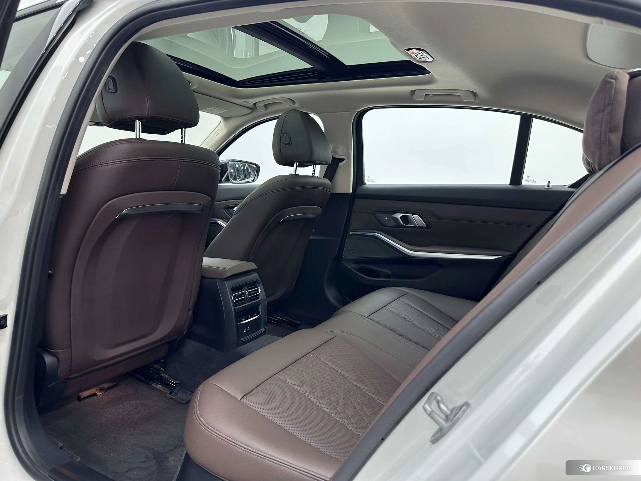 BMW i3 2024 Белый из Китая, фото 4
