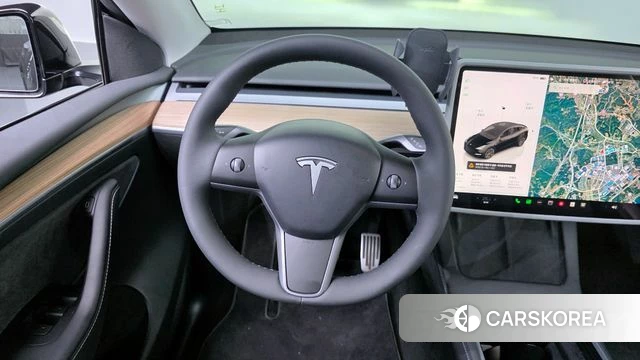 Tesla Model Y 2023 Черный из Кореи, фото 4