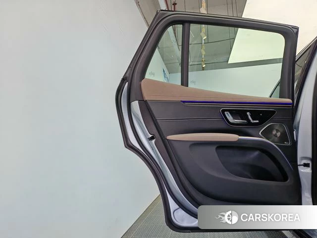 Mercedes-Benz EQS SUV 2025 Серебристо-серый из Китая, фото 4