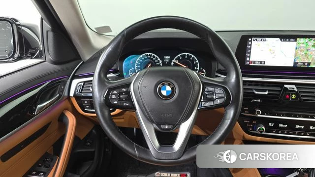 BMW 5 Series (G30) 2019 Черный из Кореи, фото 4