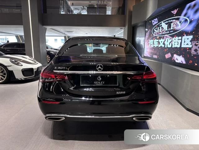 Mercedes-Benz E-class 2022 Черный из Китая, фото 4