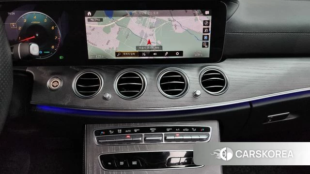 Mercedes-Benz E-Class W213 2021 Черный из Кореи, фото 4