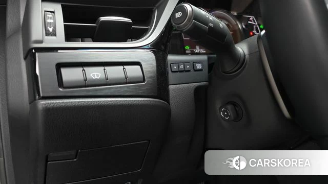 Lexus ES300h 7th generation 2023 Черный из Кореи, фото 4