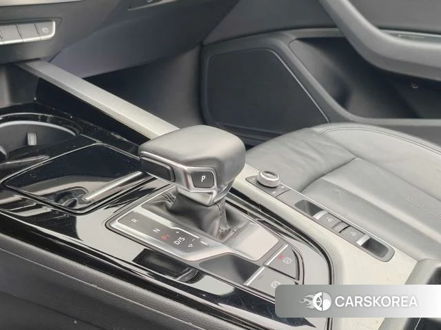 Audi A5 2021 Темно-серый из Китая, фото 4