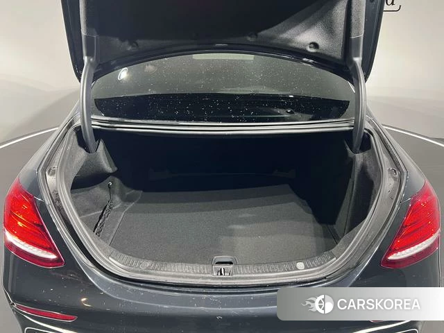Mercedes-Benz E-class 2019 Синий из Китая, фото 4