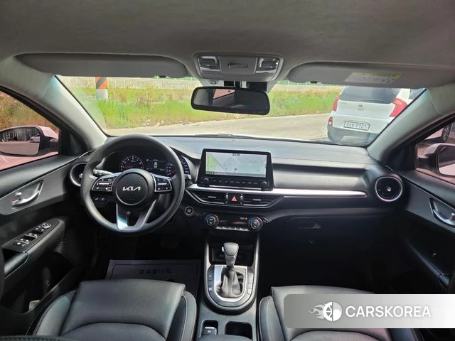 Kia The New K3 2nd generation 2021 Белый из Кореи, фото 4