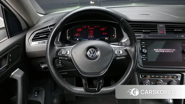 Volkswagen Tiguan Allspace 2020 Белый из Кореи, фото 4
