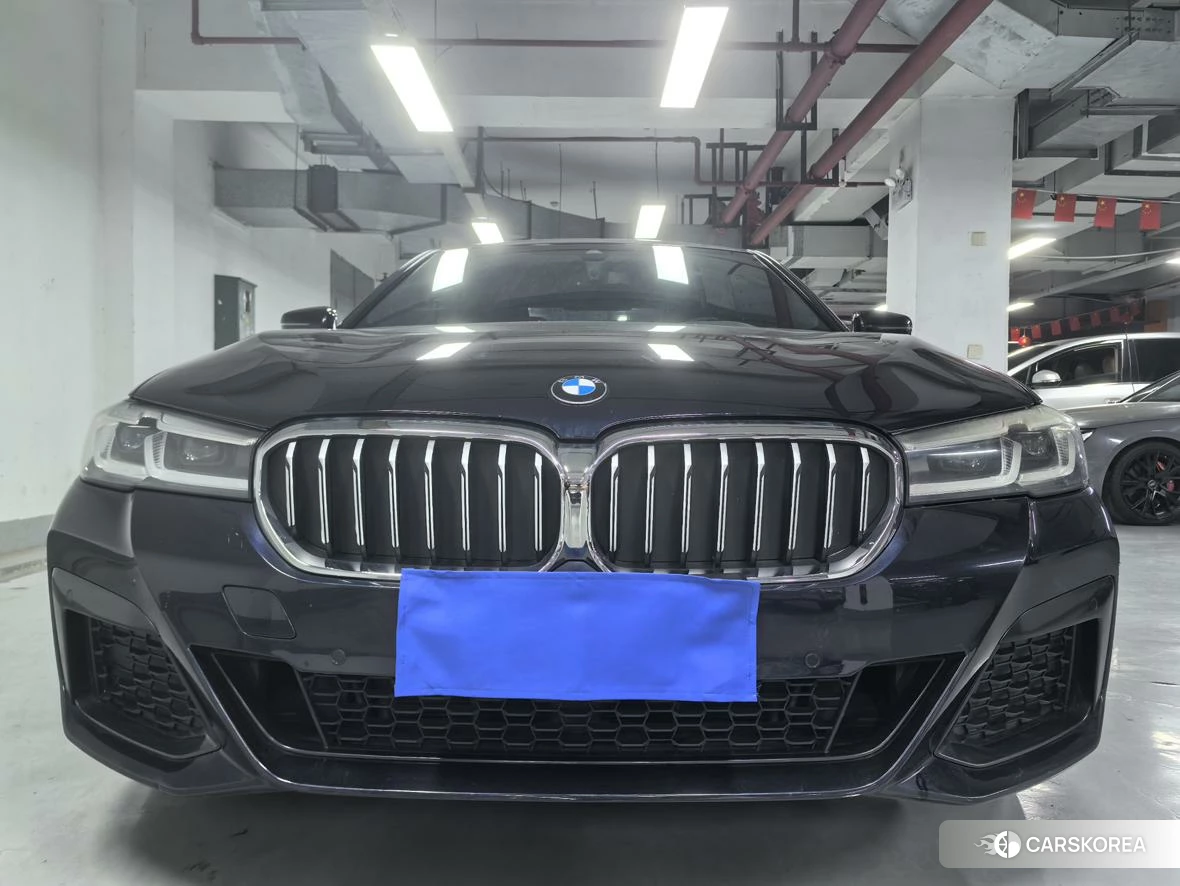 BMW 5 series 2021 Черный из Китая, фото 4
