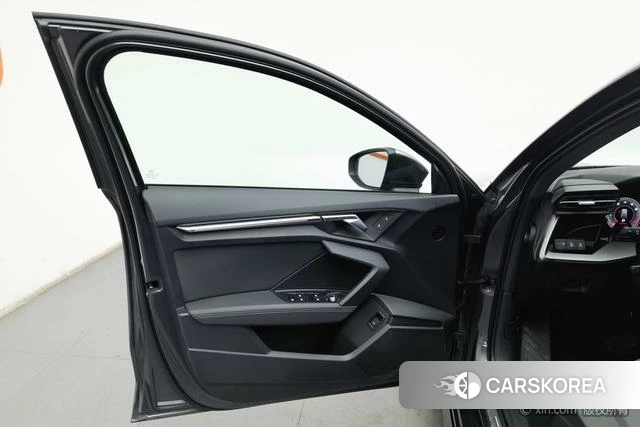 Audi A3 2021 Темно-серый из Китая, фото 4
