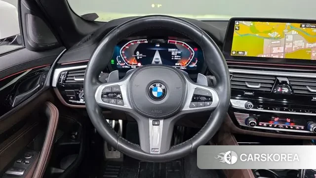 BMW 5 Series (G30) 2022 Белый из Кореи, фото 4