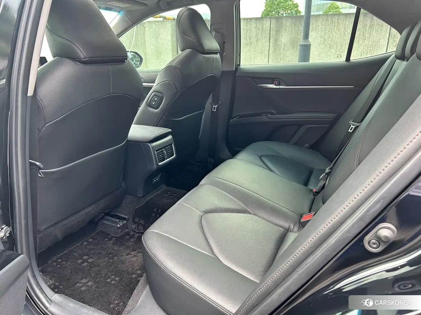 Toyota Camry 2023 Черный из Китая, фото 4