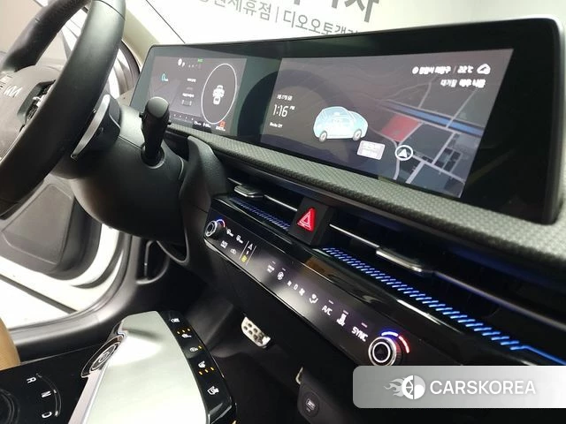 Kia EV6 2021 Жемчужный цвет из Кореи, фото 4