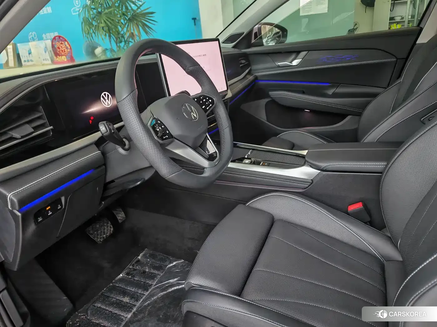 Volkswagen Passat 2024 Silver/gray из Китая, фото 4