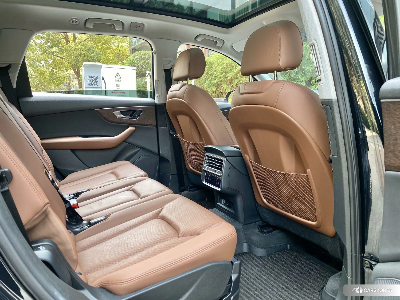 Audi Q7 2020 Черный из Китая, фото 4
