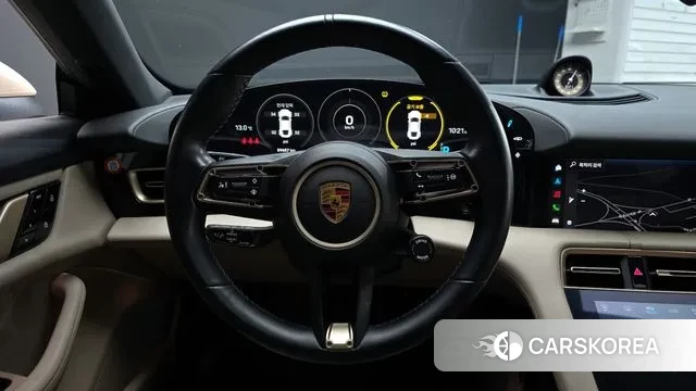 Porsche Taycan 2021 Жемчужный цвет из Кореи, фото 4