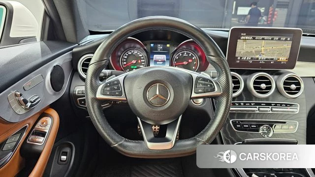 Mercedes-Benz C-Class W205 2018 Белый из Кореи, фото 4
