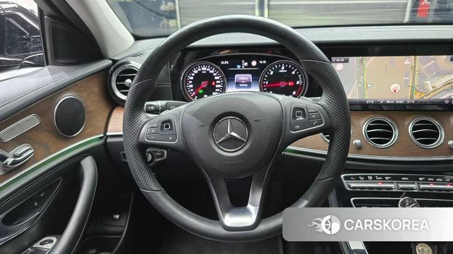 Mercedes-Benz E-Class W213 2018 Черный из Кореи, фото 4