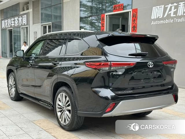 Toyota Highlander 2023 Черный из Китая, фото 4