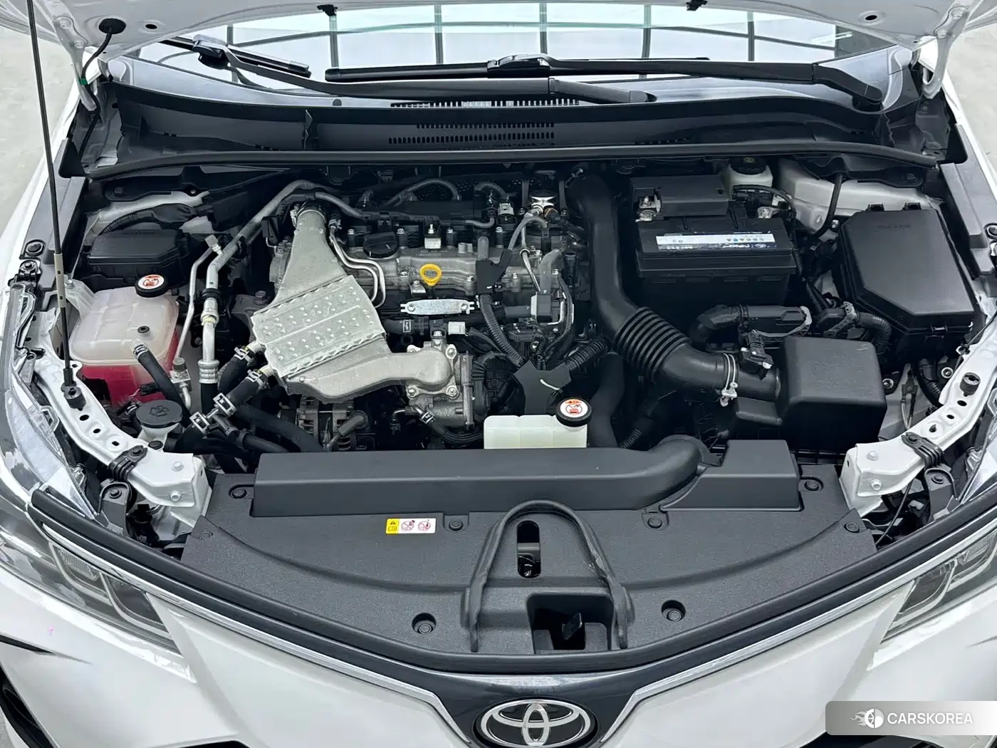 Toyota Corolla 2023 Белый из Китая, фото 4