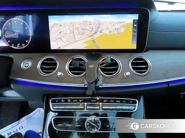Mercedes-Benz E-Class W213 2019 Белый из Кореи, фото 4