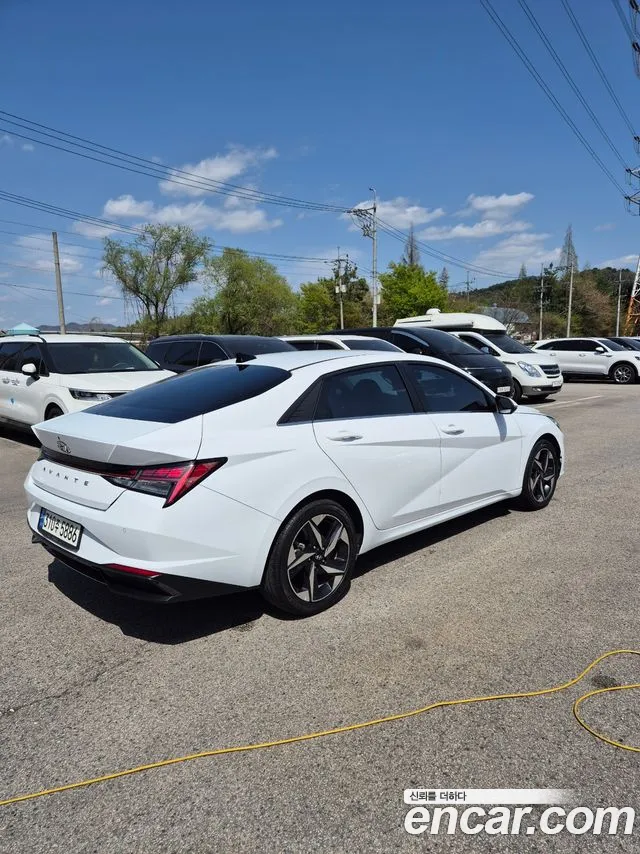 Hyundai Avante Hybrid (CN7) 2022 Белый из Кореи, фото 4