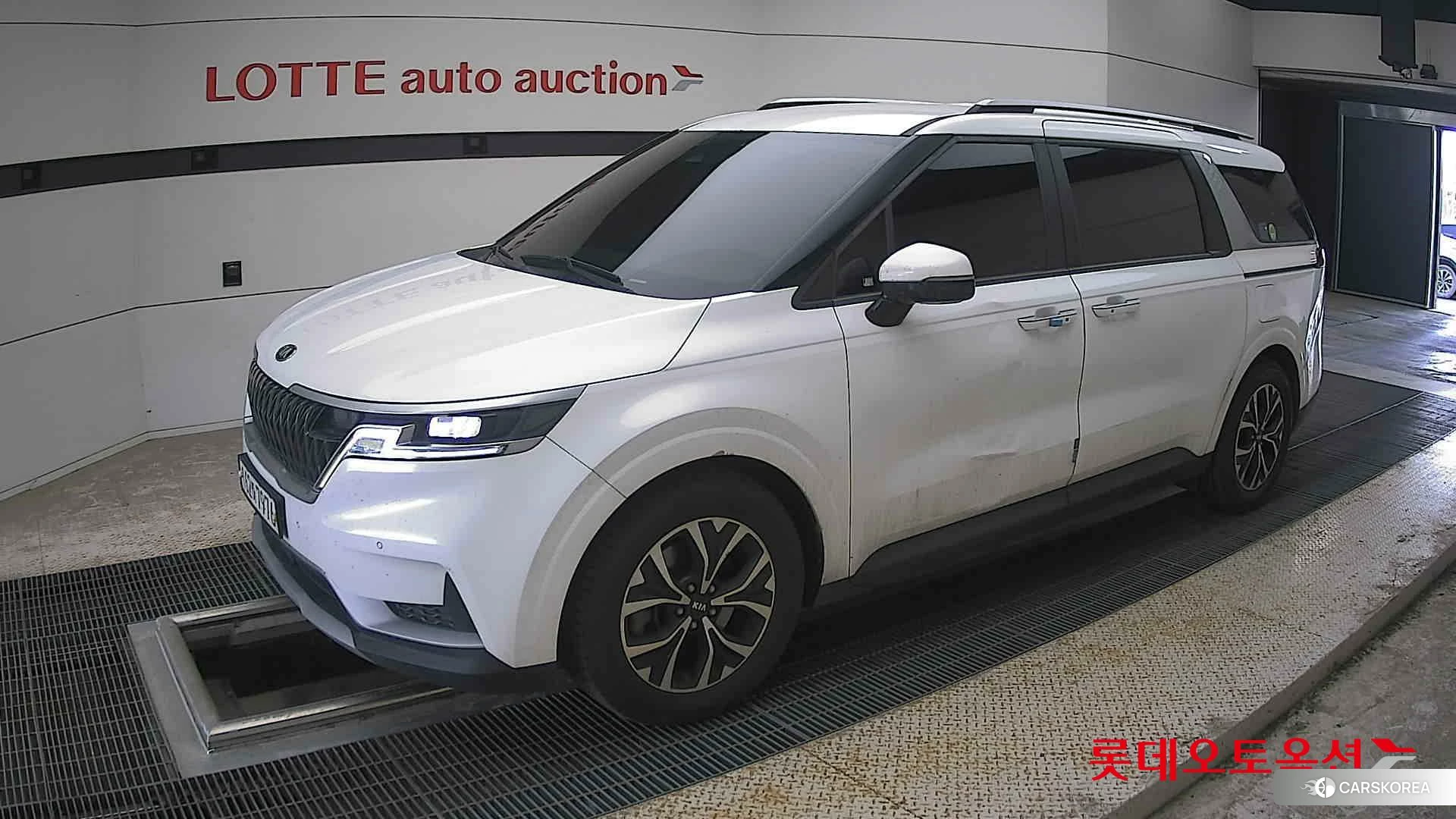 Kia Carnival 2021 Snow White Pearl (optional) из Кореи, фото 4