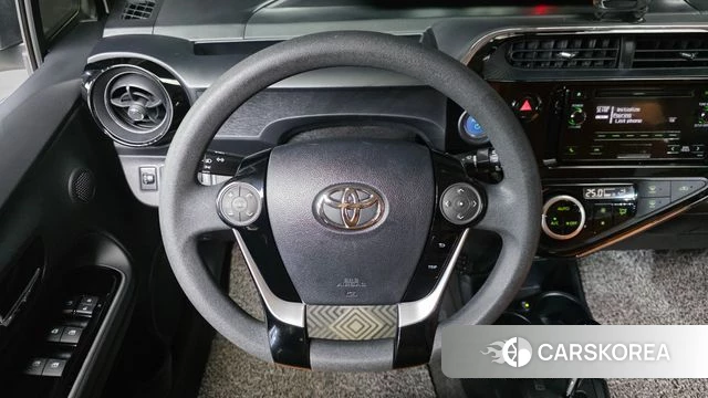 Toyota Prius C 2019 Белый из Кореи, фото 4