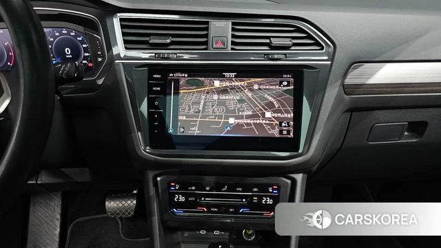 Volkswagen Tiguan Allspace 2024 Белый из Кореи, фото 4