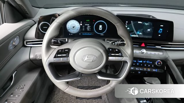 Hyundai The New Avante (CN7) 2024 Серебристо-серый из Кореи, фото 4