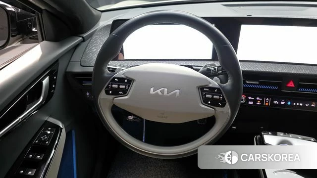 Kia EV6 2023 Жемчужный цвет из Кореи, фото 4