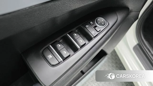 Kia The New K3 2nd generation 2021 Белый из Кореи, фото 4