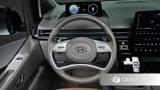 Hyundai Staria 2023 Черный из Кореи, фото 4