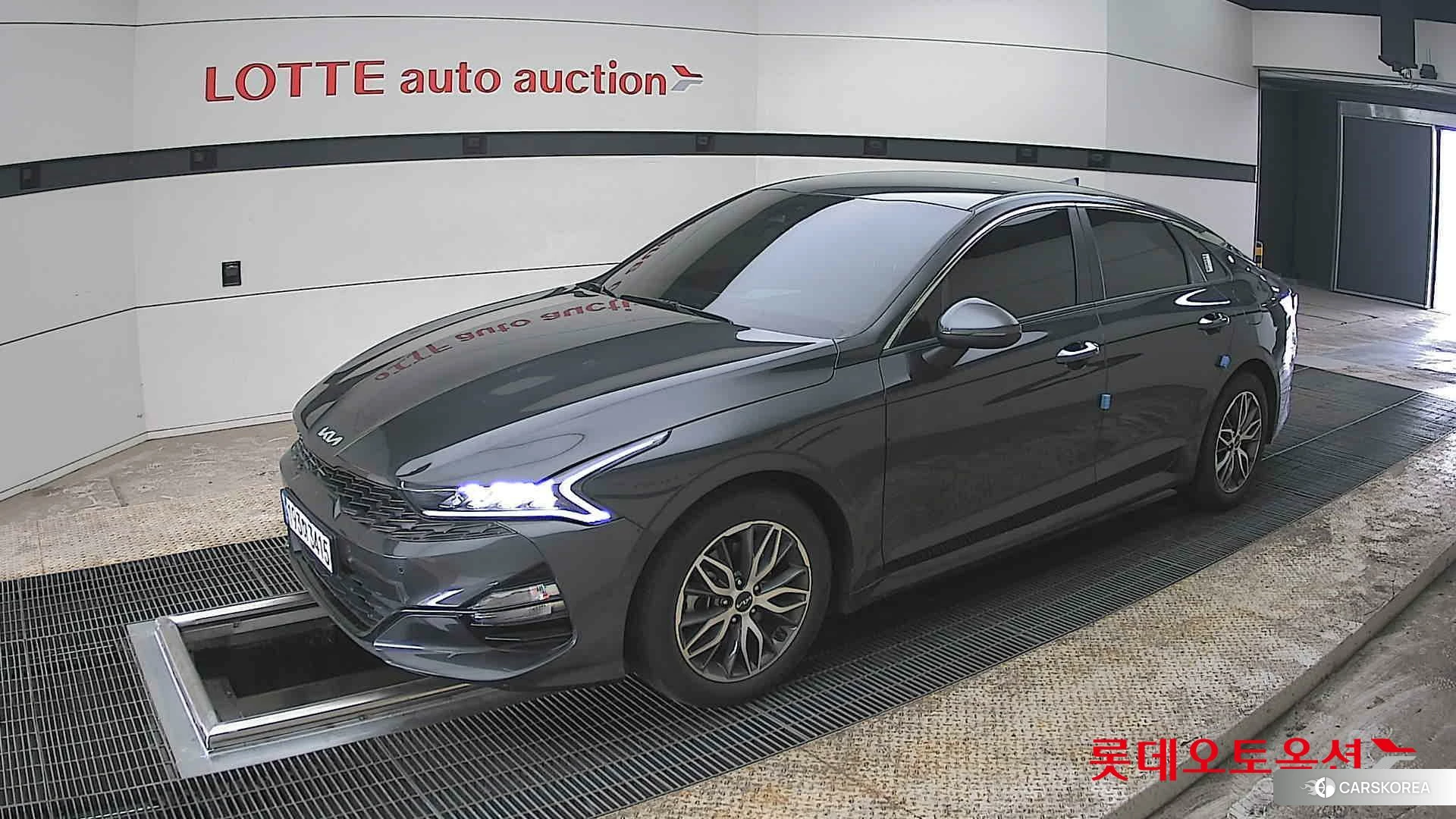 Kia K5 2022 Interstellagray из Кореи, фото 4