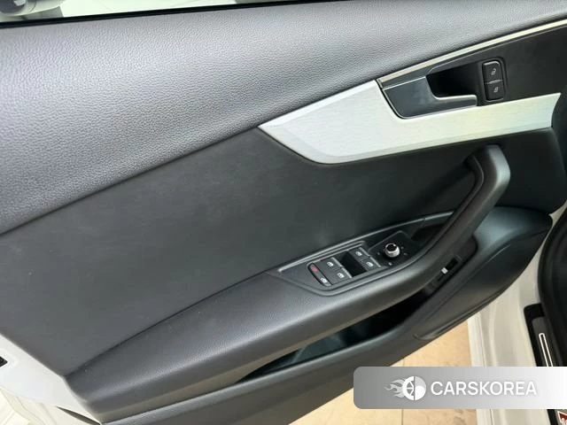 Audi A4L 2021 Белый из Китая, фото 4